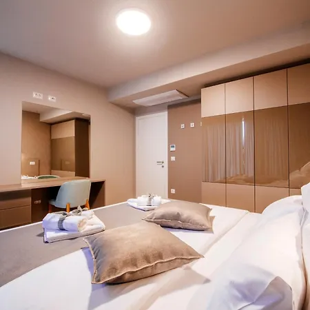 Apartment Dedaj - Auri